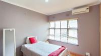 Bed Room 2 - 17 square meters of property in Glenmore