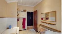 Main Bathroom - 14 square meters of property in Glenmore