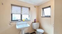 Main Bathroom - 14 square meters of property in Glenmore