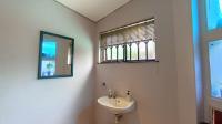 Guest Toilet - 5 square meters of property in Glenmore