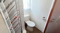 Bathroom 2 - 4 square meters of property in Glenmore