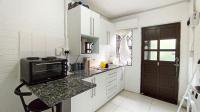 Kitchen - 21 square meters of property in Glenmore