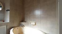 Main Bathroom - 6 square meters of property in Corlett Gardens