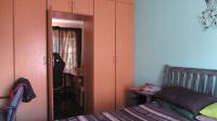 Bed Room 2 - 21 square meters of property in Oberholzer