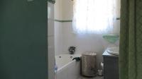 Bathroom 2 - 6 square meters of property in Oberholzer