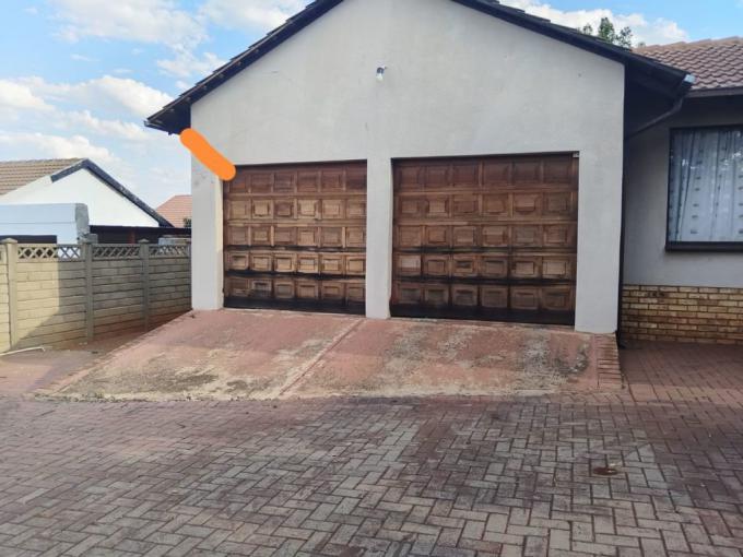 3 Bedroom House for Sale For Sale in Tlhabane West - MR657389