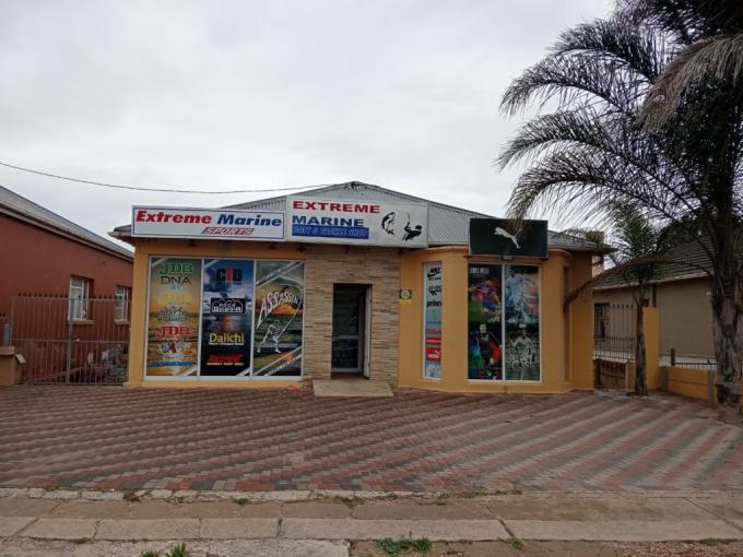 Commercial for Sale For Sale in Uitenhage - MR657442