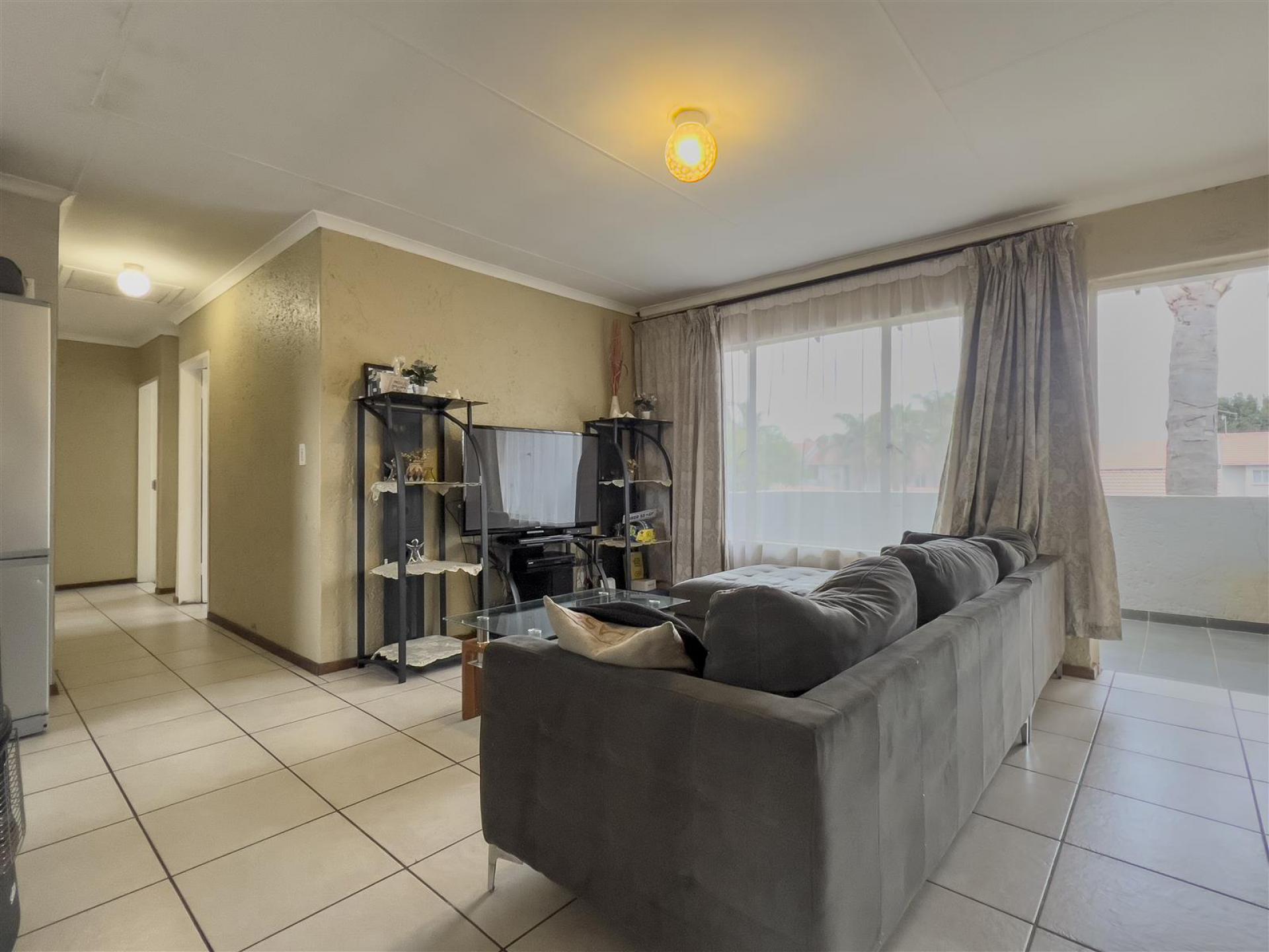  of property in Glen Marais