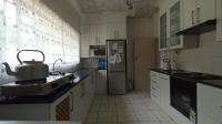 Kitchen - 20 square meters of property in Meyerspark