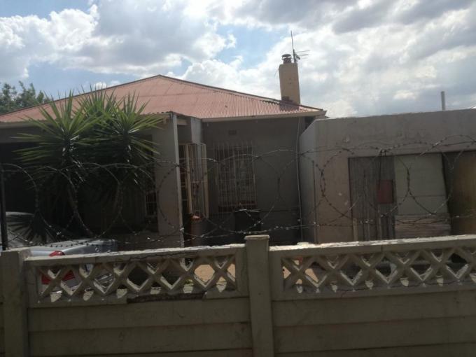 3 Bedroom House for Sale For Sale in Rosettenville - MR657571