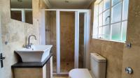 Bathroom 2 - 4 square meters of property in Heidelberg - GP