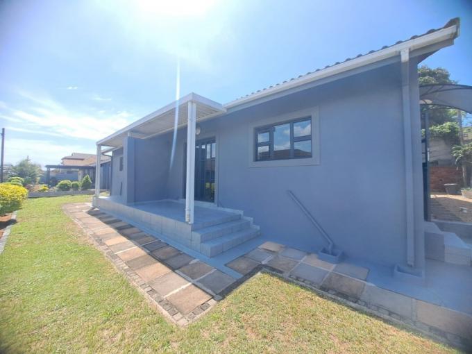 2 Bedroom House to Rent in Bluff - Property to rent - MR657662