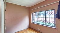 Bed Room 1 - 11 square meters of property in Grosvenor