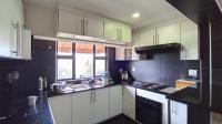 Kitchen - 8 square meters of property in Grosvenor