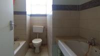 Bathroom 1 - 5 square meters of property in Muckleneuk