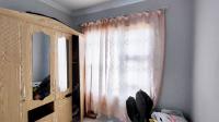 Bed Room 2 - 9 square meters of property in Daggafontein