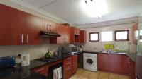 Kitchen - 13 square meters of property in Linden