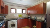 Kitchen - 13 square meters of property in Linden