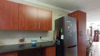 Kitchen - 13 square meters of property in Linden