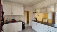 Kitchen - 13 square meters of property in Palm Ridge