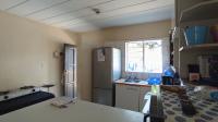 Kitchen - 8 square meters of property in Ferndale - JHB