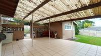 Patio - 62 square meters of property in The Wolds