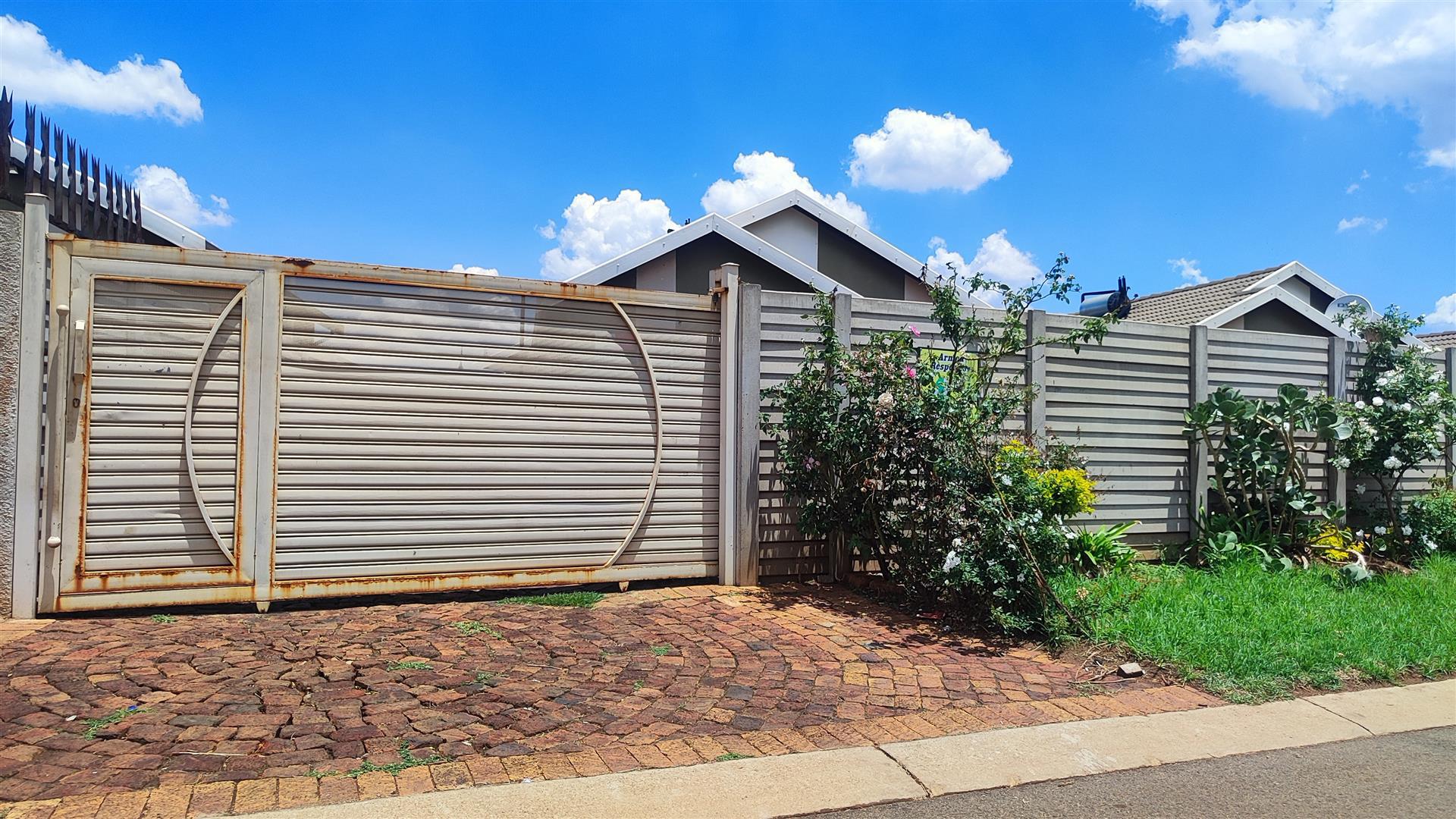 Front View of property in Watervalspruit