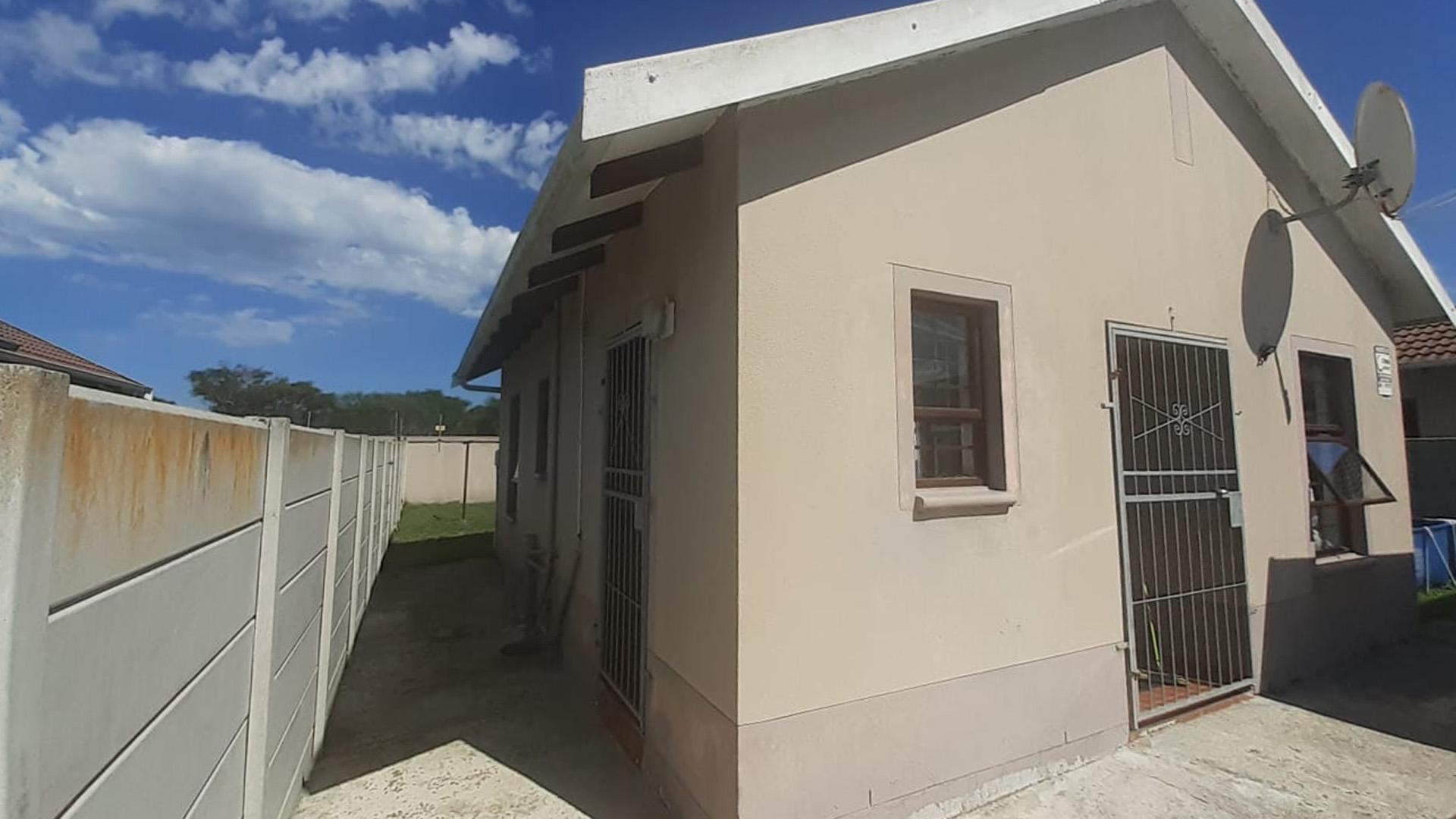 Front View of property in Parsons Vlei