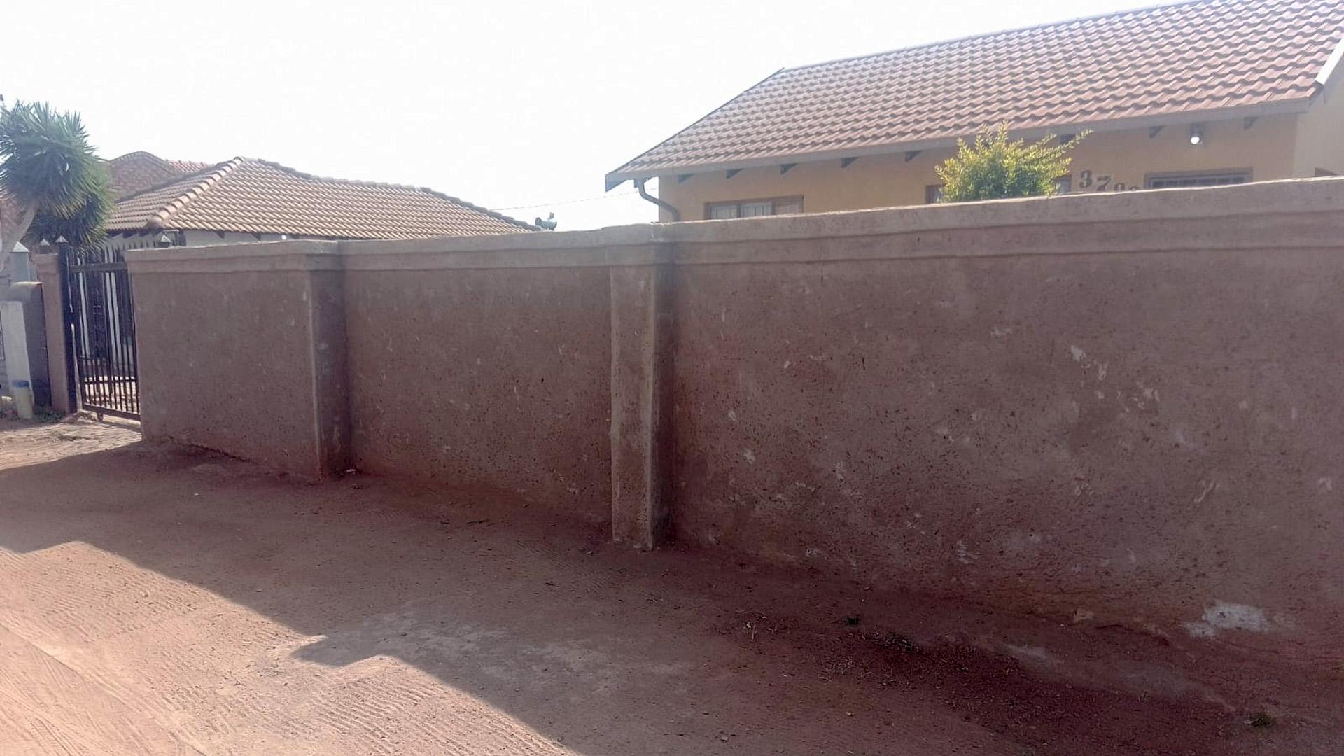 Front View of property in Ga-Rankuwa