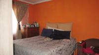 Bed Room 1 - 10 square meters of property in Protea Glen