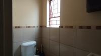 Main Bathroom - 4 square meters of property in Kosmosdal