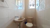 Guest Toilet - 2 square meters of property in Windermere