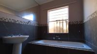 Bathroom 1 - 6 square meters of property in Honey Park