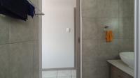 Main Bathroom - 4 square meters of property in Karenpark