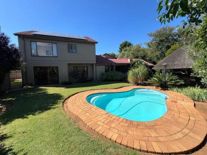 4 Bedroom House for Sale For Sale in Brakpan - MR657974