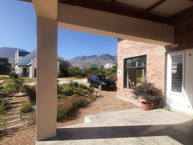 2 Bedroom House to Rent in Pringle Bay - Property to rent - MR658059