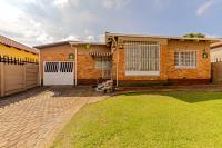  of property in Roodepoort West