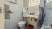 Bathroom 1 - 5 square meters of property in Woodlands - PMB