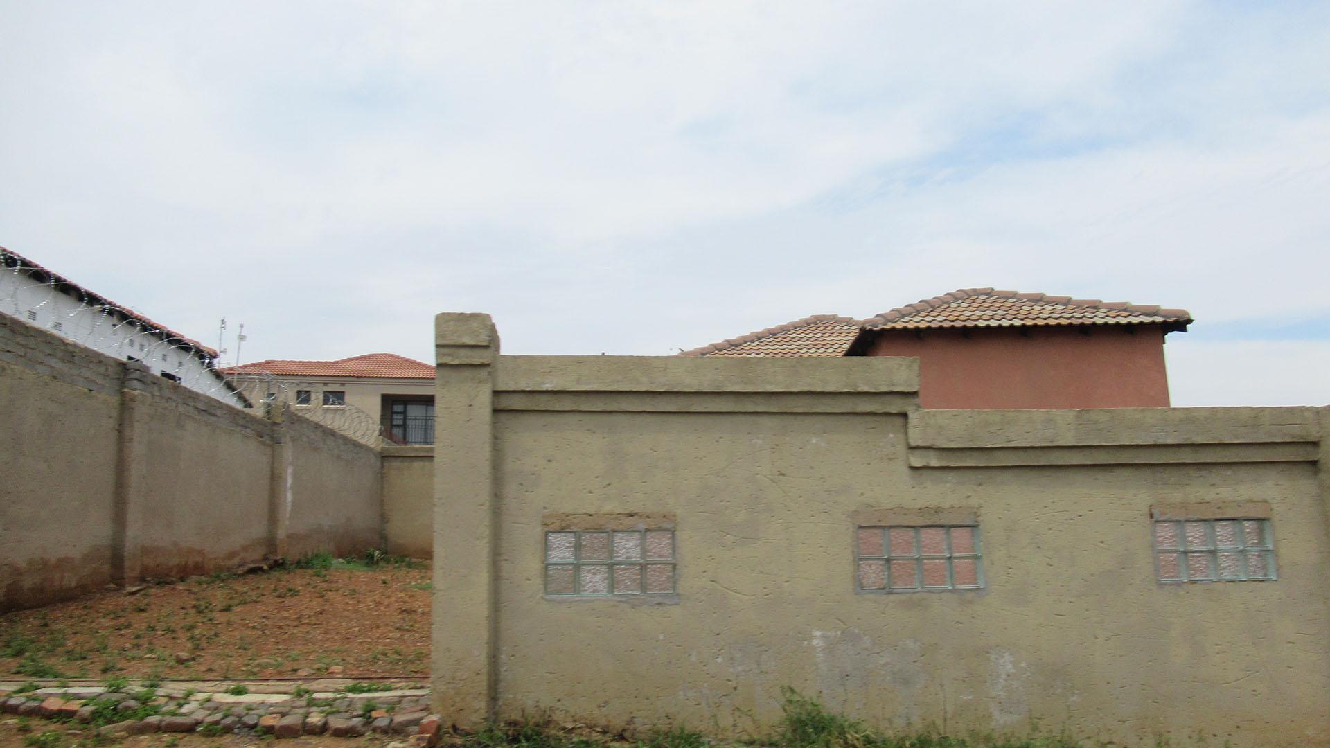 Front View of property in Eldorado Park AH