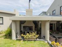  of property in Bloubergstrand