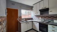 Kitchen - 11 square meters of property in Berton Park