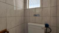 Guest Toilet - 2 square meters of property in Berton Park