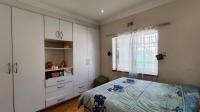 Bed Room 1 - 15 square meters of property in Primrose