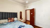 Bed Room 1 - 15 square meters of property in Primrose