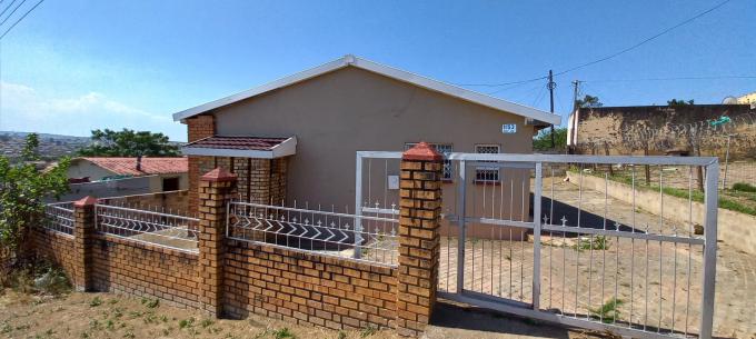 2 Bedroom House for Sale For Sale in Mdantsane - MR658326