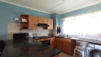 Kitchen - 12 square meters of property in Florida Glen