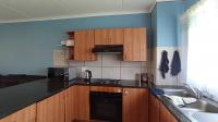 Kitchen - 12 square meters of property in Florida Glen