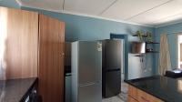 Kitchen - 12 square meters of property in Florida Glen