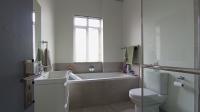 Bathroom 1 - 6 square meters of property in Fourways