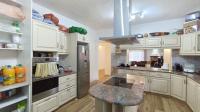 Kitchen - 25 square meters of property in Woodside